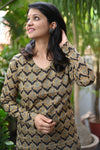 Vaidehi Golden Lattice Kurta Set